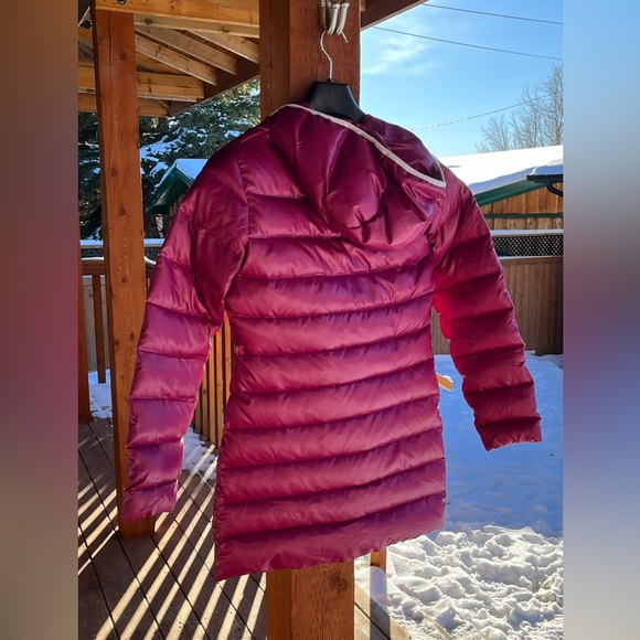 DESCENTE  Down filled Winter Puffer Coat 3/4 Length. Women’s Small. VGUC. - Picture 2 of 14